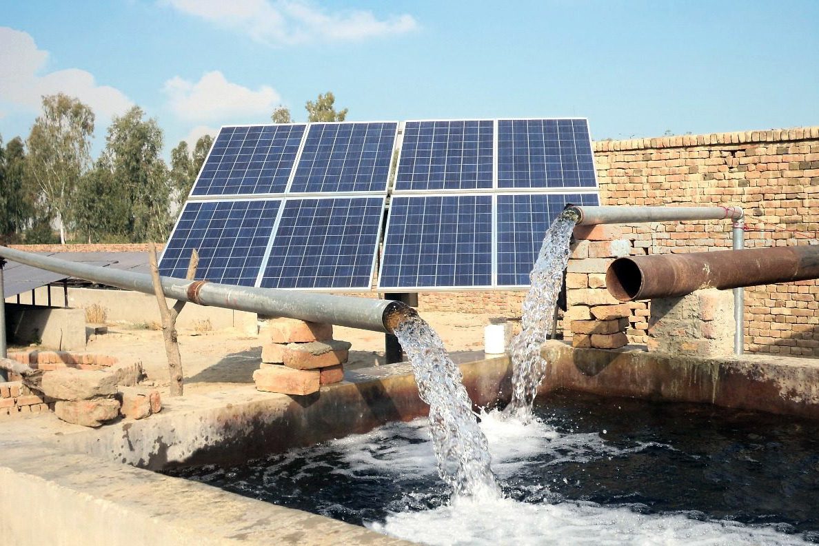 ¿Cómo funciona el bombeo solar con bomba de superficie? - feat bombeo solar